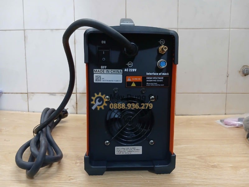 Máy hàn TIG nguội Jasic TIG250S W228 - mat sau kem day nguon