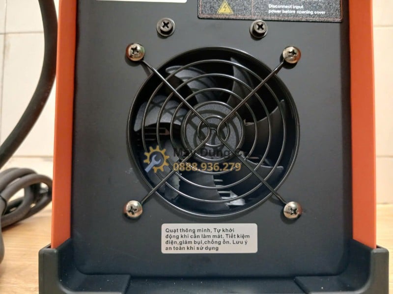 Máy hàn TIG nguội Jasic TIG250S W228 - quat tan nhiet mat sau
