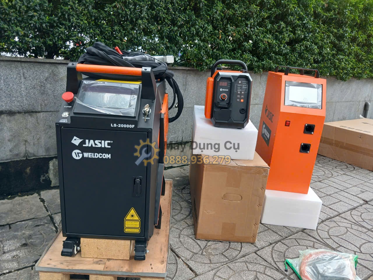 Máy hàn Jasic Laser LS-20000F tích hợp ba chức năng