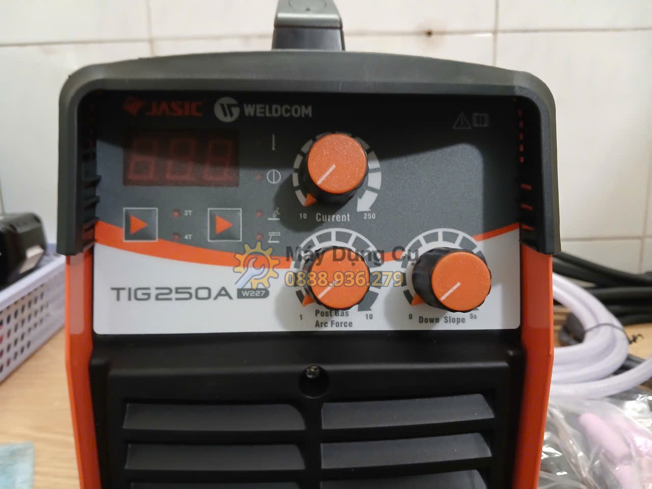 Máy hàn Jasic TIG 250A W227 dùng cho gia công kim loại