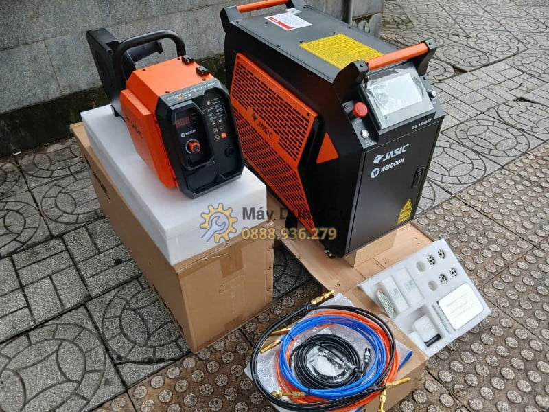 Máy hàn laser Jasic LS-15000F thế hệ 3 - bo day du goc cheo
