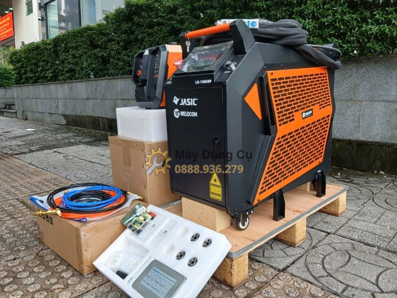 Máy hàn laser Jasic LS-15000F thế hệ 3 - goc cheo kem phu kien