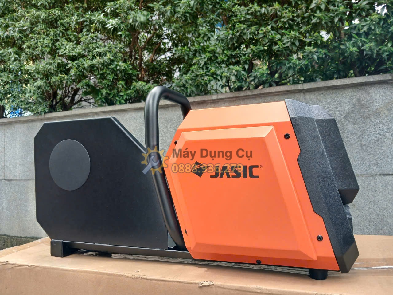 Máy hàn Laser Jasic LS-20000F dùng hàn kim loại
