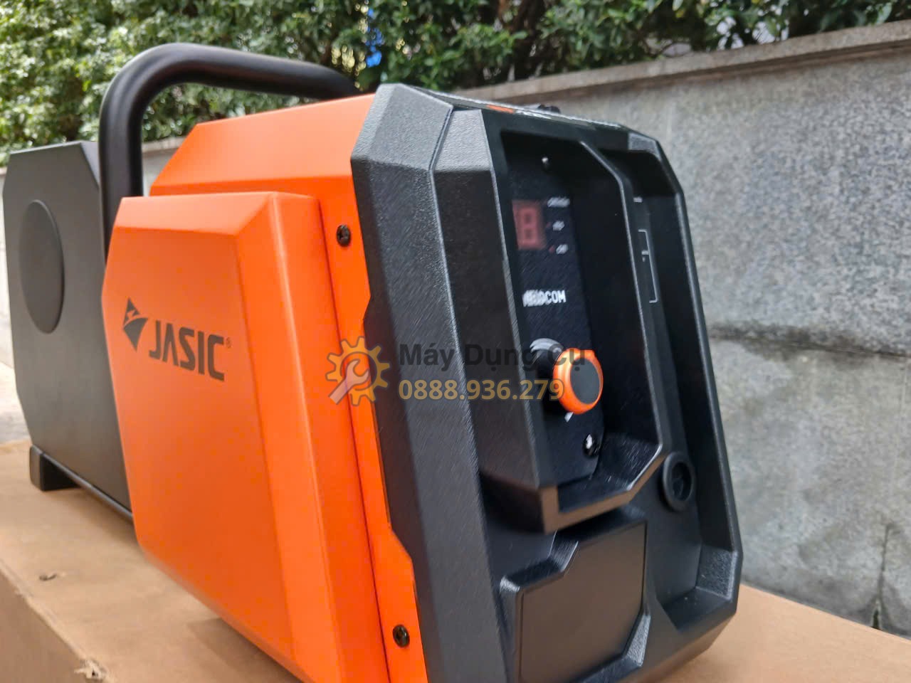 Máy hàn Laser Jasic LS-20000F dùng hàn thép
