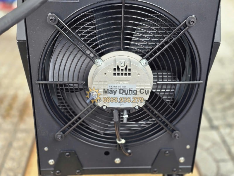 Quạt tản nhiệt mặt sau máy hàn laser Jasic LS-20000F