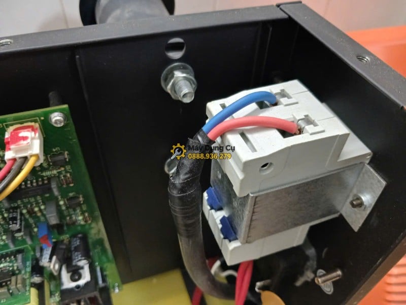 Bố trí linh kiện trên khung máy Jasic NB250E Linh kiện gắn trên khung máy hàn MIG Jasic NB250E