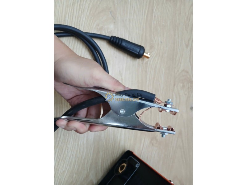 Máy hàn que Jasic ZX7-250E - dau giac ket noi day han