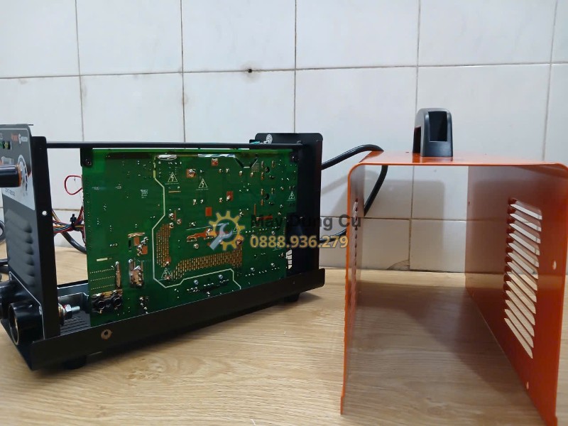 Máy hàn que Jasic ZX7-250E - khung may thao vo ben