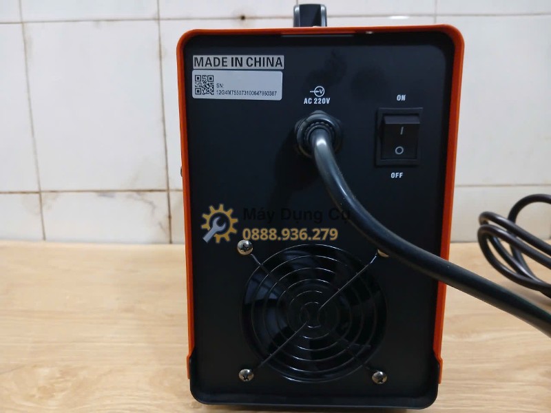 Máy hàn que Jasic ZX7-250E - mat sau va day nguon