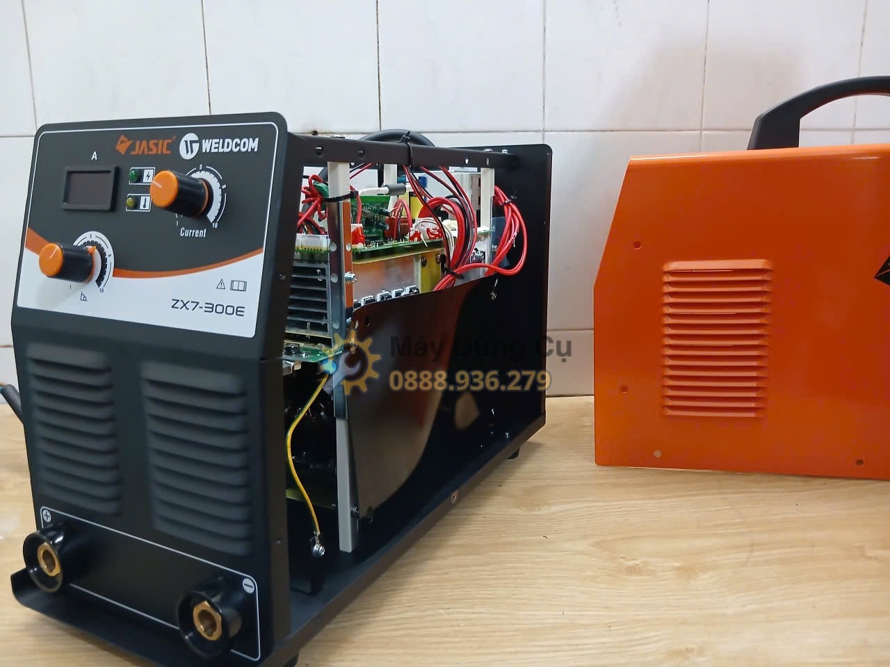 Máy hàn que Jasic ZX7-300E dùng cho hàn thép Máy hàn que Jasic ZX7-300E dùng cho hàn thép