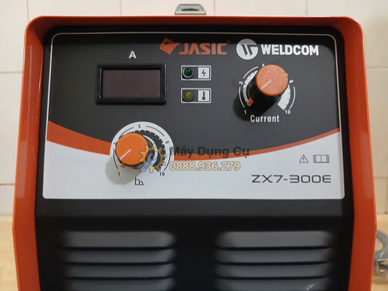 Máy hàn que Jasic ZX7-300E dòng hàn 20 đến 300A Máy hàn que Jasic ZX7-300E dòng hàn 20 đến 300A