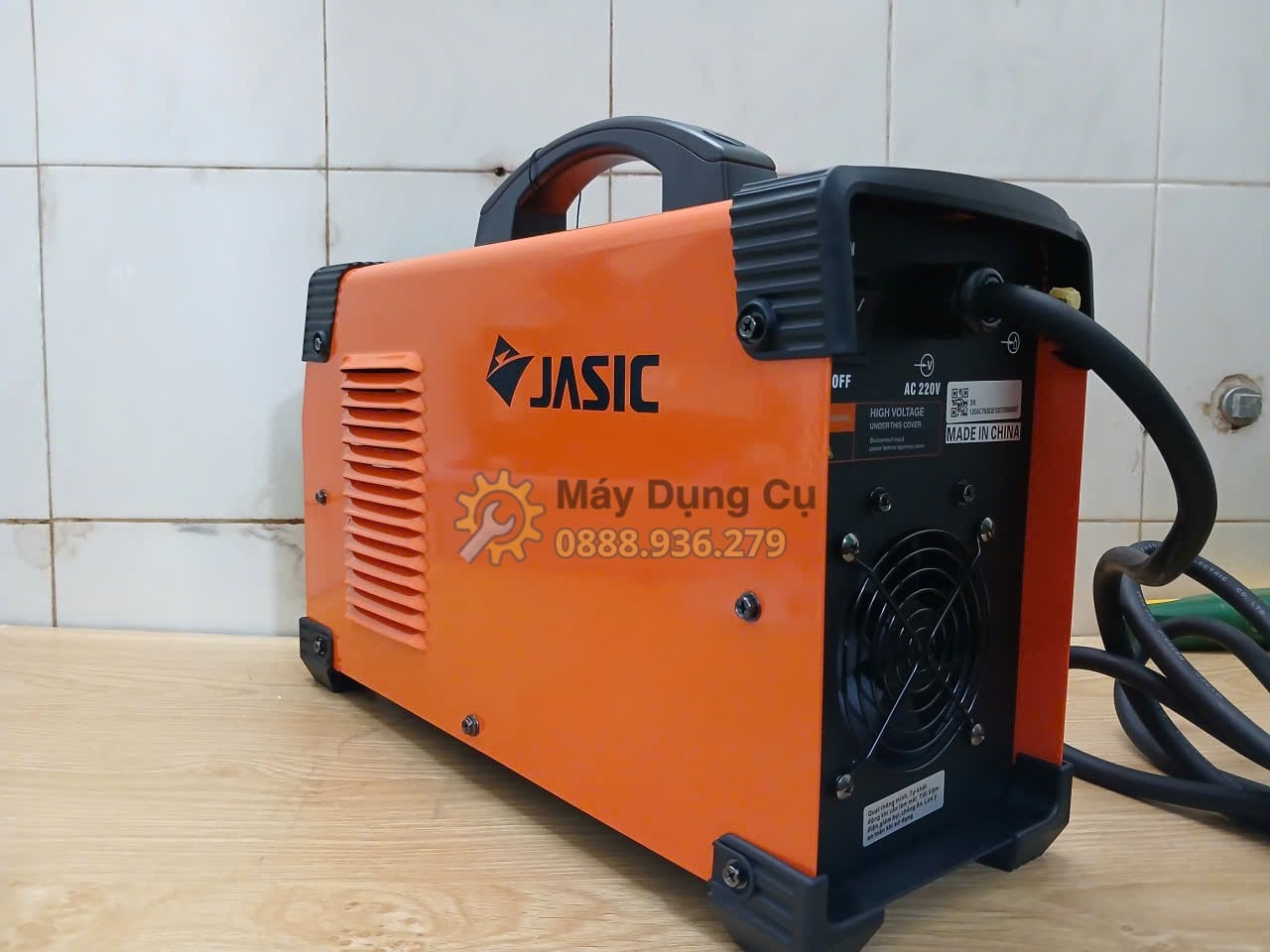 Máy hàn TIG chuyên dụng Jasic W224 Máy hàn TIG chuyên dụng Jasic W224 cho xưởng cơ khí inox