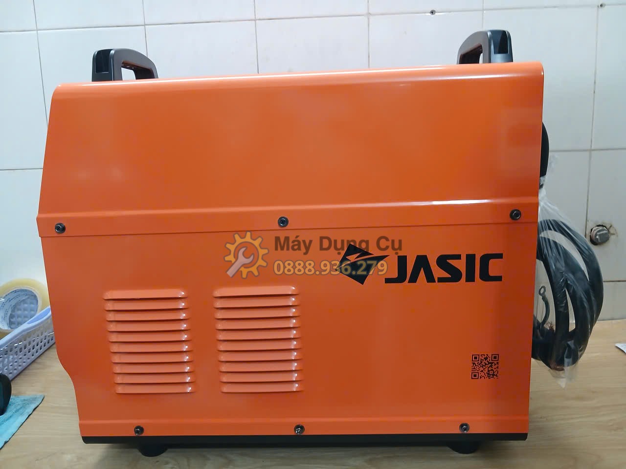 Máy hàn TIG Jasic TIG-400 J98 dùng cho nhà xưởng sản xuất