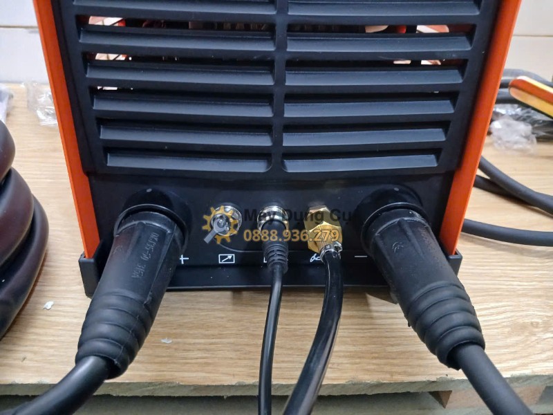 Máy hàn TIG nguội Jasic TIG300 W229 - cac day ket noi mat truoc