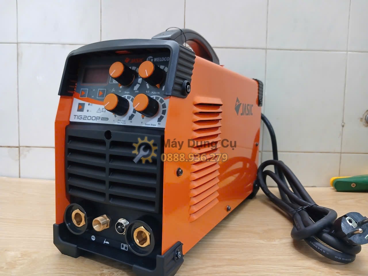 Jasic W224 mồi hồ quang TIG bằng HF Máy hàn TIG xung Jasic W224 mồi hồ quang HF