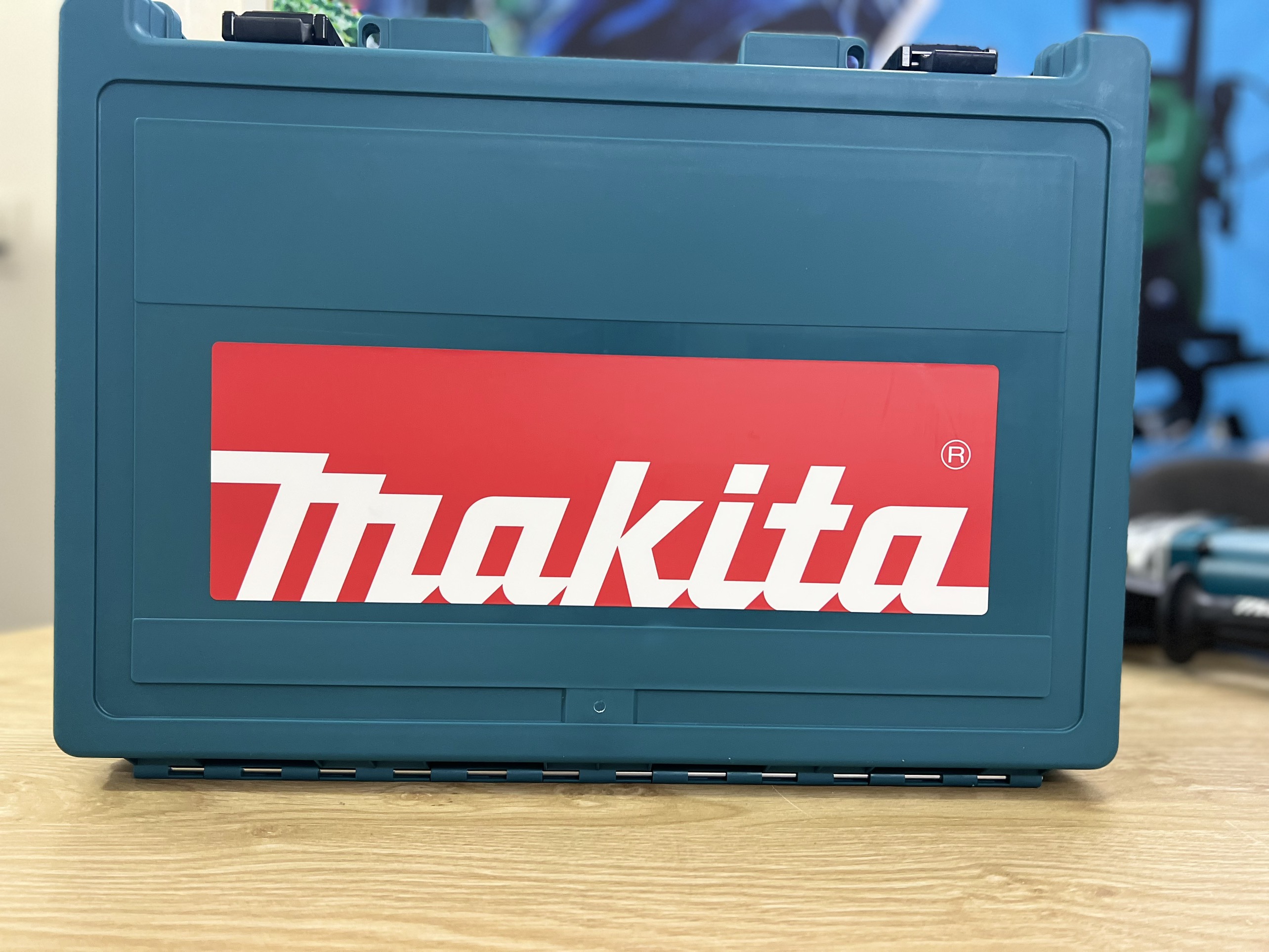 Máy khoan bê tông Makita HR3530 1050W