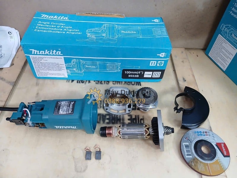 may mai goc makita 9553b cac chi tiet thao roi canh hop