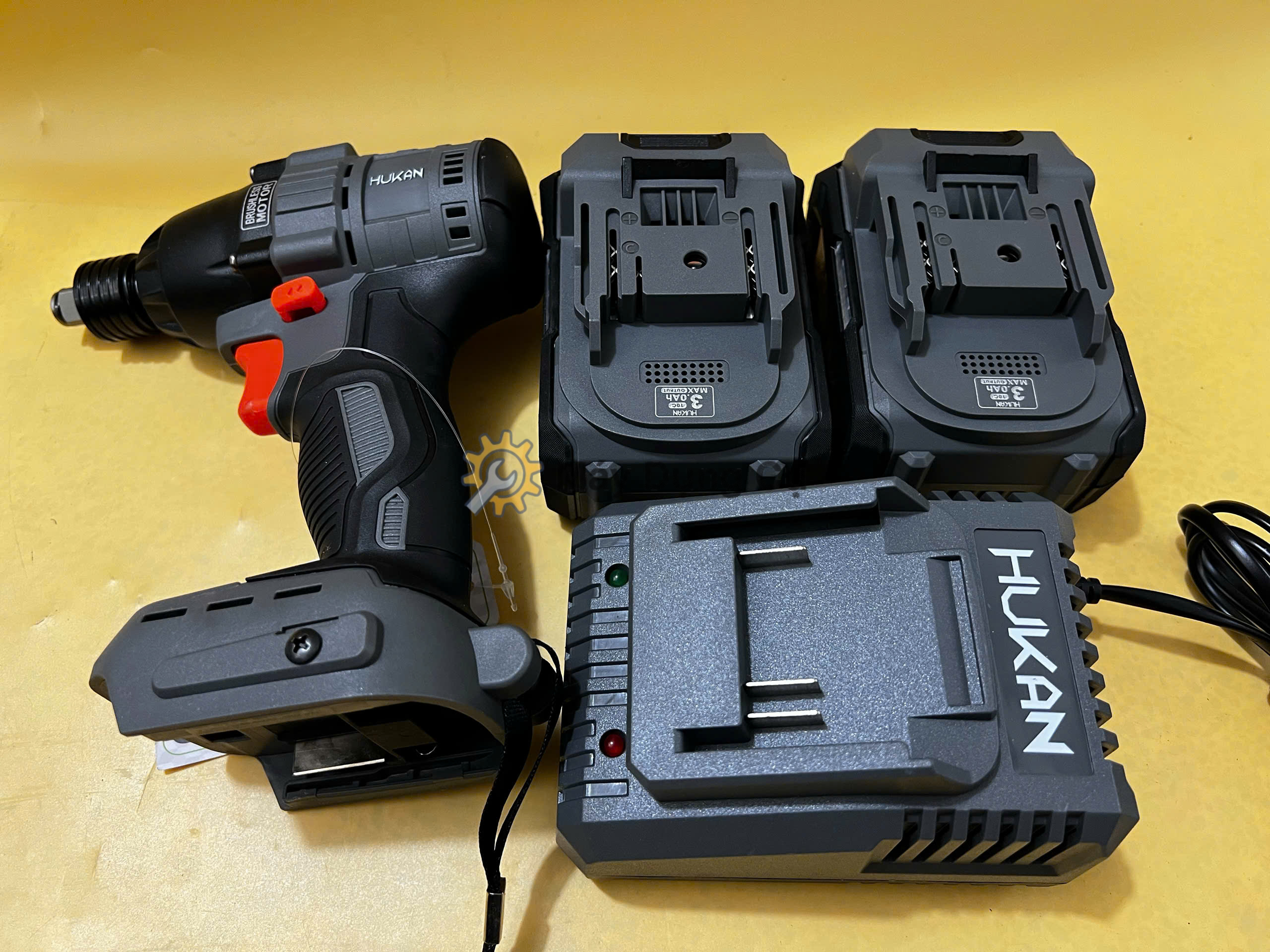 Máy siết bu lông đầu 2 trong 1 Hukan HM21-G2-CVBL375 21V