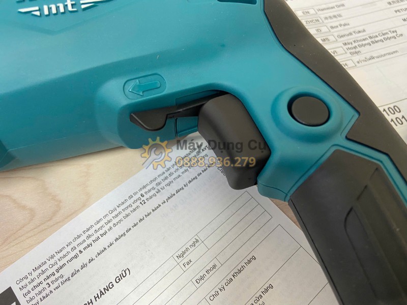 Nút đảo chiều Makita M8100B
