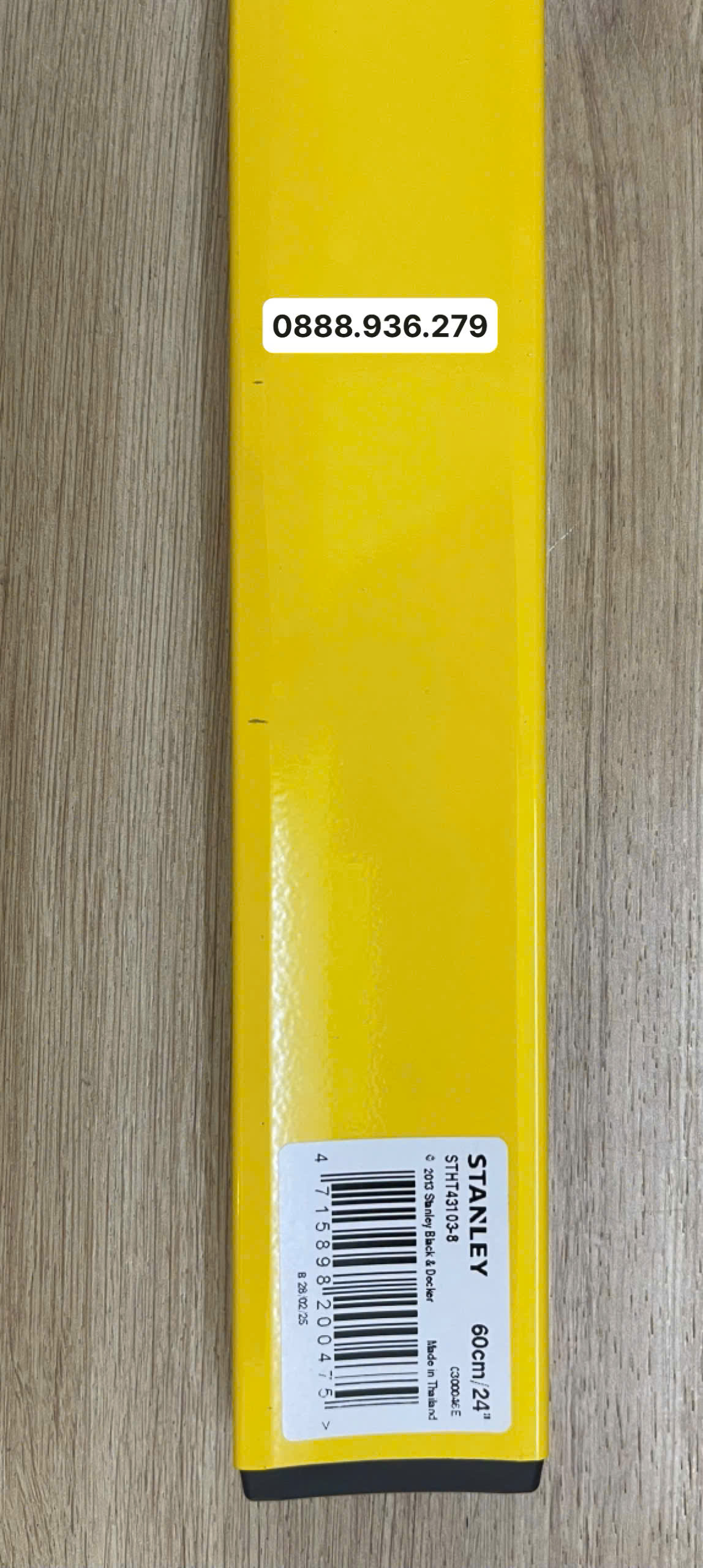 Stanley STHT43103-8 thước thủy 600mm độ chính xác cao 0.5 mm/m