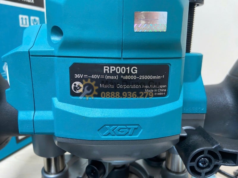 Tem thông số máy phay dùng pin Makita RP001GZ chính hãng