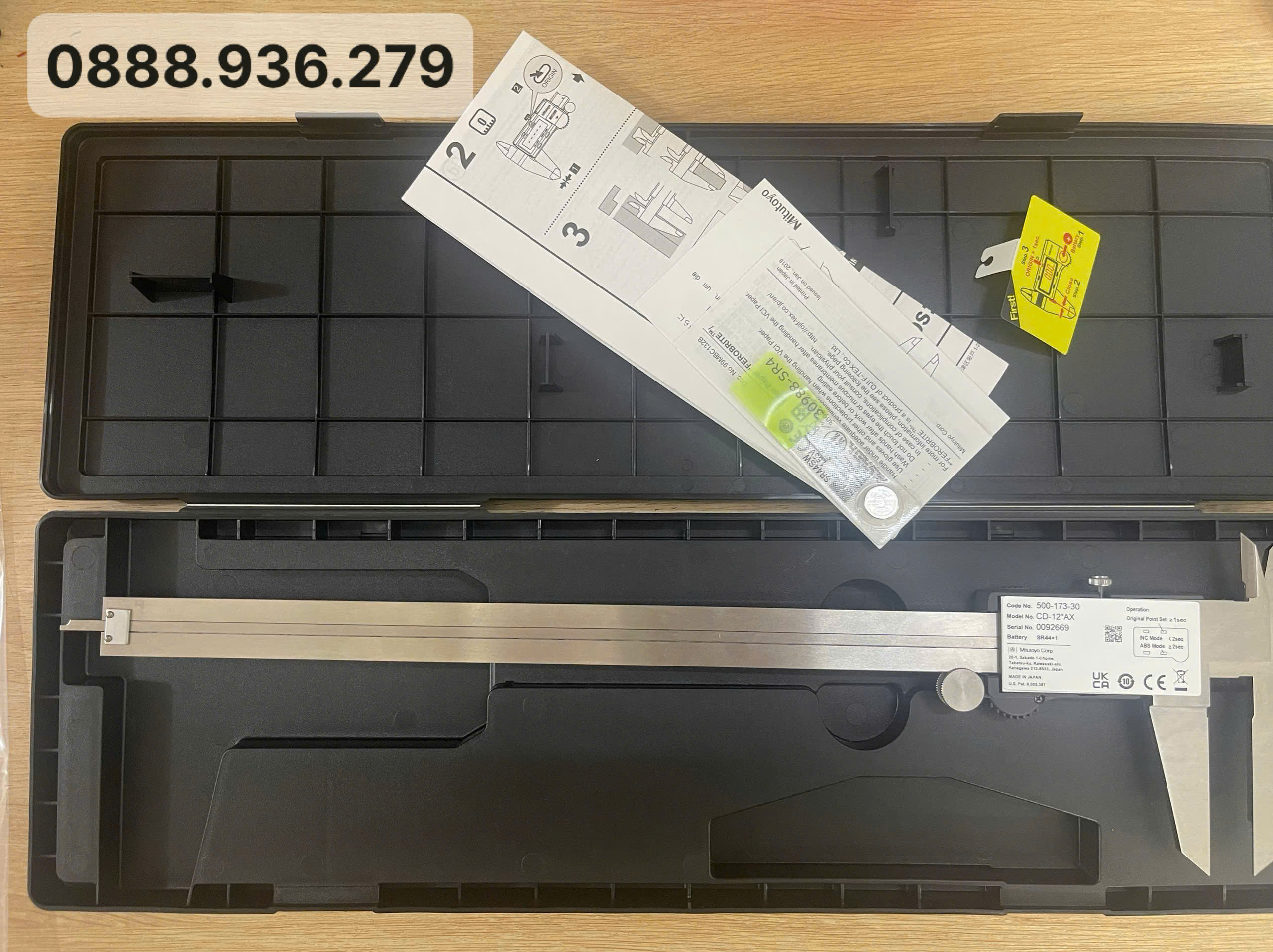 Thước cặp điện tử ABS Mitutoyo CD-12AX 300mm