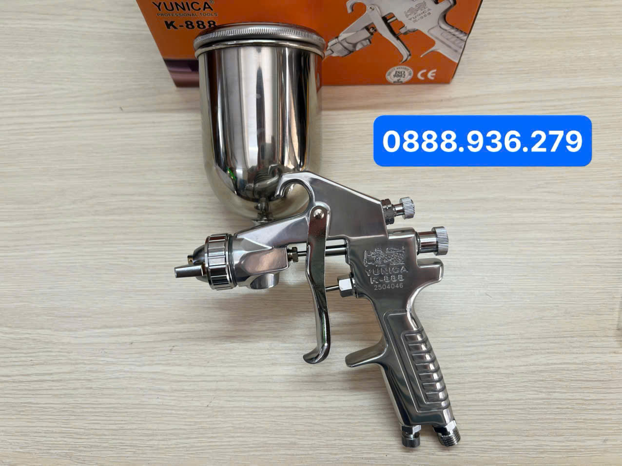 Súng phun sơn Yunica K888-G1.5 béc 1.5mm bình inox 400ml chính hãng Đài Loan