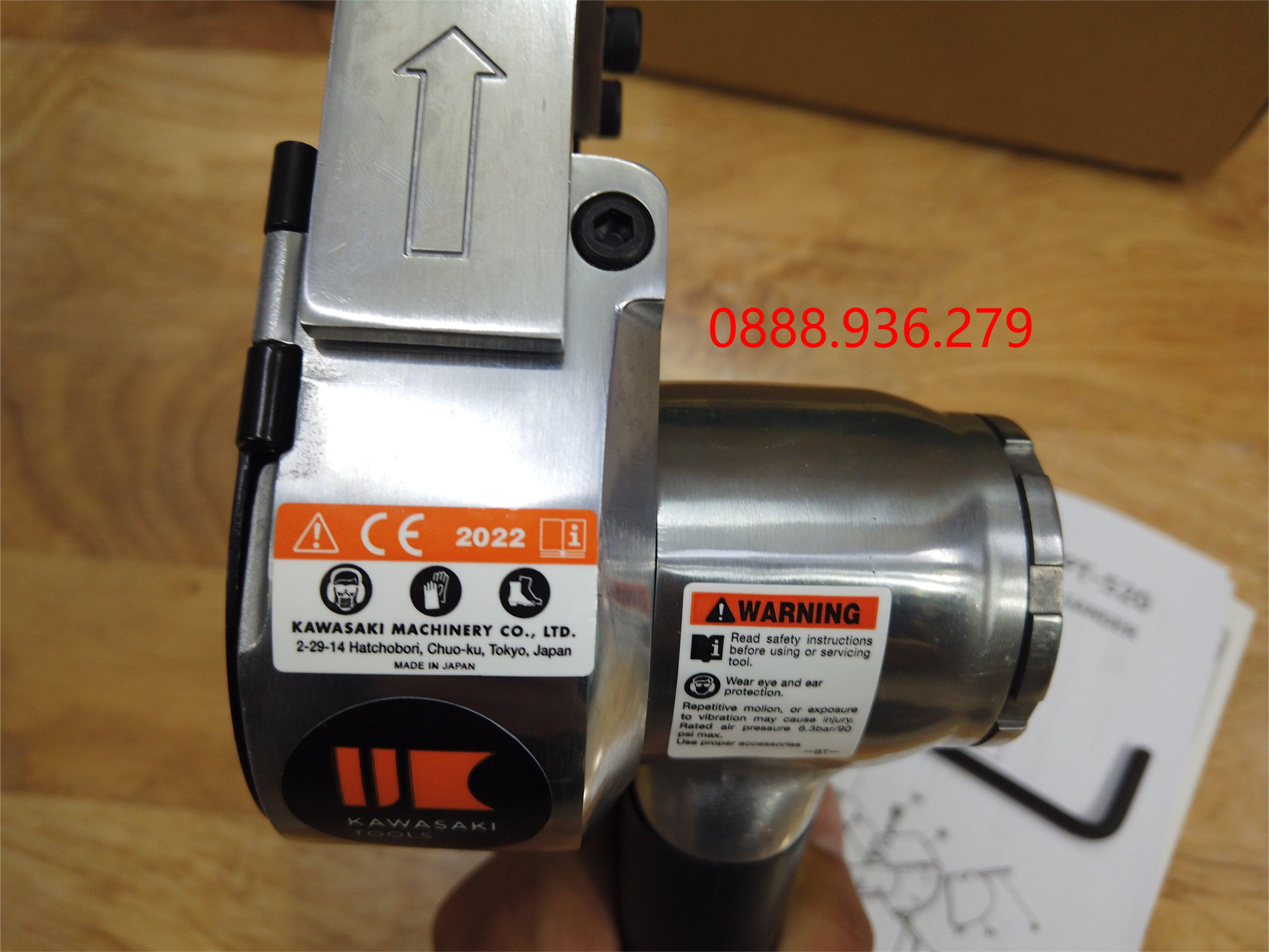 Máy chà nhám băng Kawasaki KPT-520 - cận cảnh đầu máy