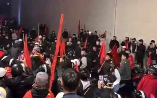 Tạm giữ hình sự 5 đối tượng gây rối tại hầm Kim Liên (Hà Nội)