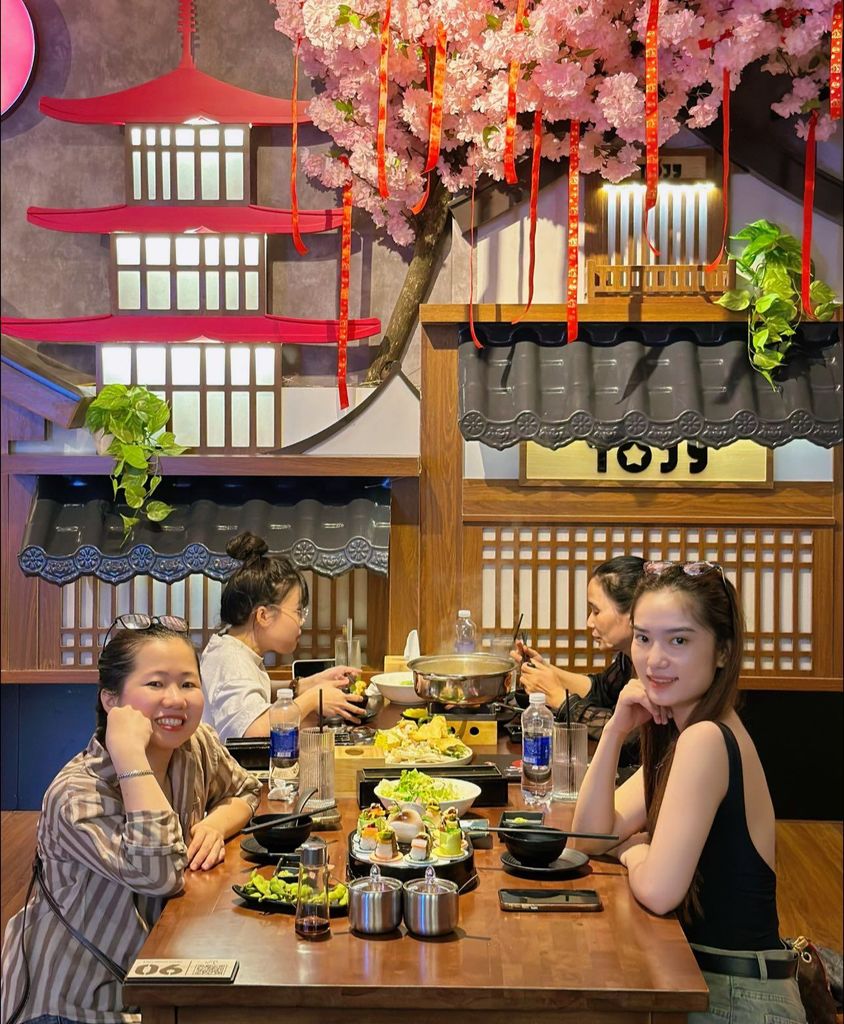 🌸 Một ngày cùng khách tại TOJY 🌸