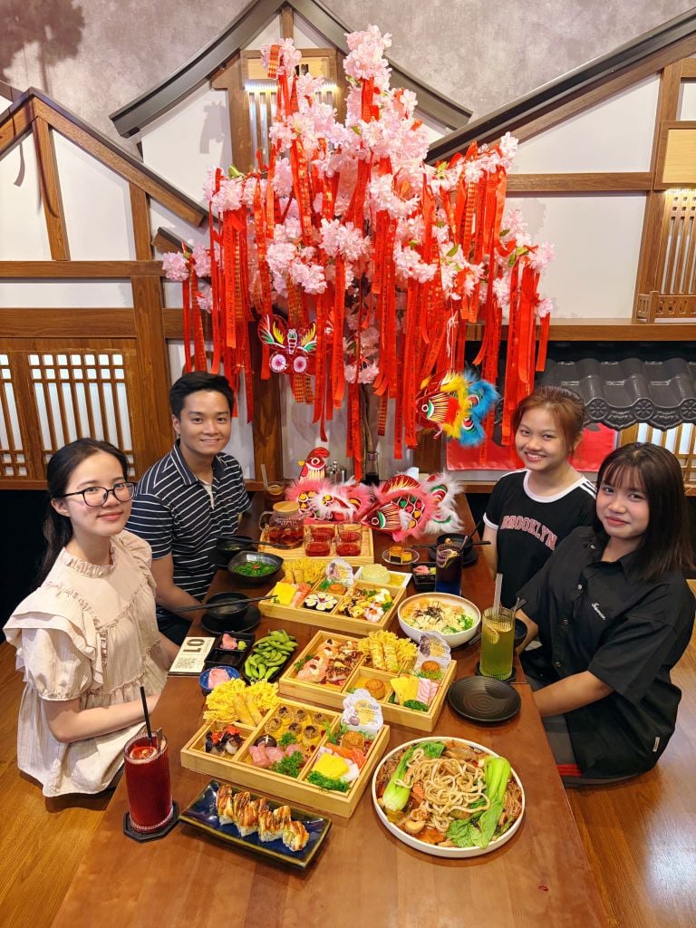 🍣 SUSHI CHAY TOJY – KHI TINH HOA NHẬT BẢN GẶP GỠ VỊ CHAY 🍣