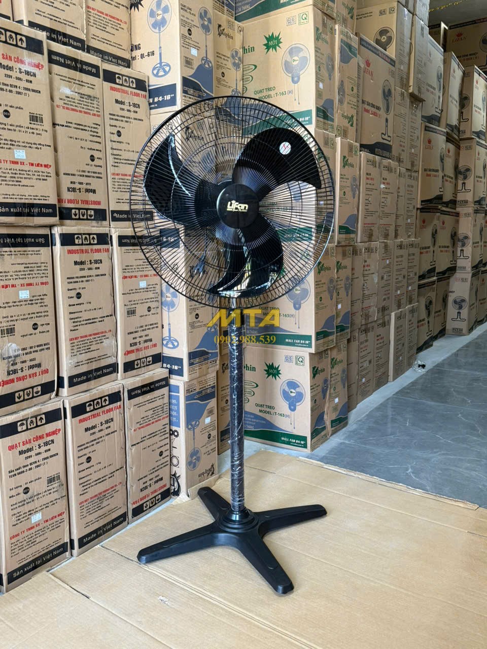 Cận cảnh bộ khung và cánh quạt Lifan Đ-20CX