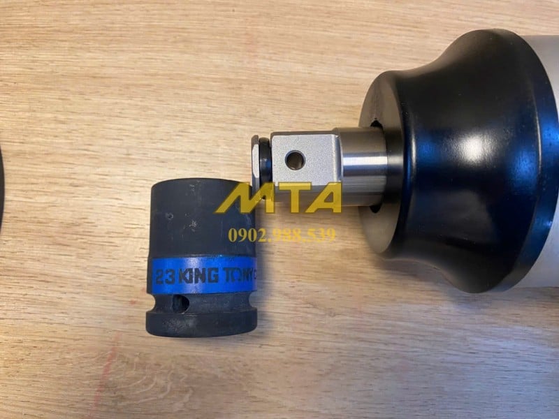 Đầu ngắn súng vặn bulông Kawasaki KPT-191P dễ thao tác trong gara