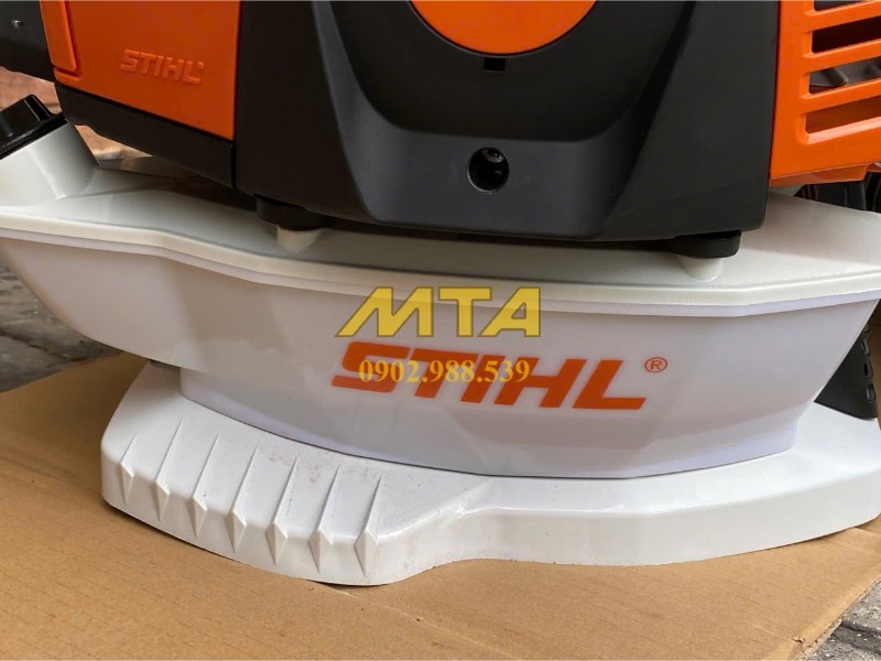 Logo STIHL trên máy thổi dùng xăng BR800 chính hãng
