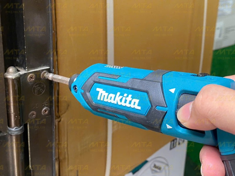 makita td022dz van vit tren go