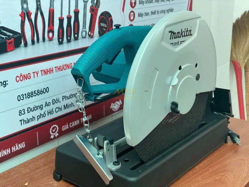 Máy cắt sắt Makita M2401B 355mm công suất 2000W