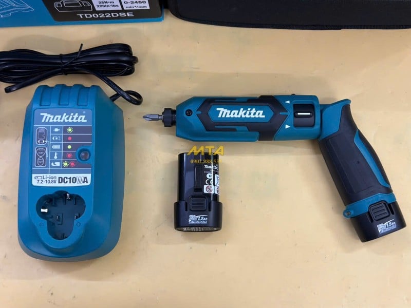Máy vặn vít gập dùng pin Makita TD022DSE 7.2V chính hãng
