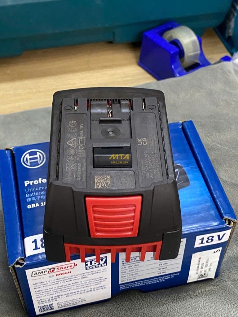 Pin Bosch 18V 4.0Ah Model 1600A00163