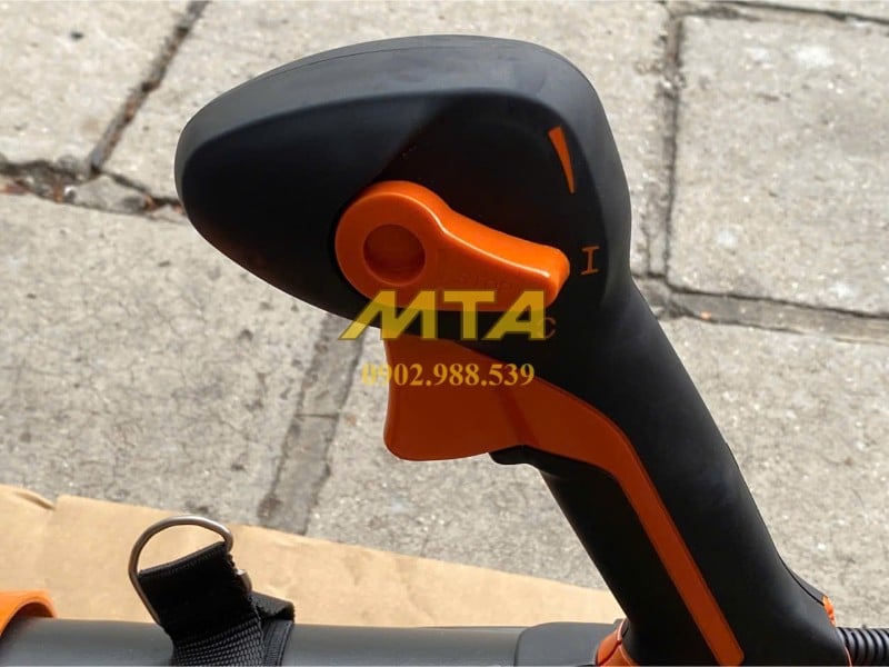 Tay điều khiển máy thổi dùng xăng Stihl BR800