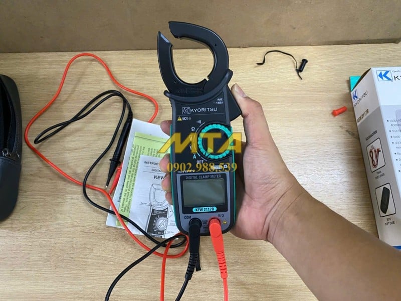 Trọn bộ ampe kìm đo dòng Kyoritsu 2117R kèm que đo và túi đựng Tron-bo-ampe-kim-do-dong-Kyoritsu-2117R-kem-que-do-va-tui-dung