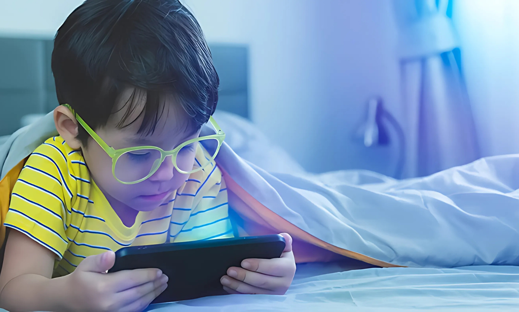 Tròng Kính Mykolor KLA 1.56 Bluecut.Plus – Bảo Vệ Đôi Mắt Trước Ánh Sáng Xanh | Mykolor Lens