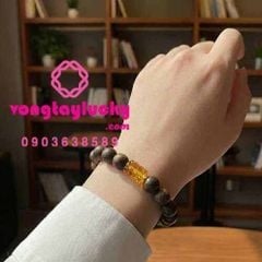 Đeo Trầm tốc phối hổ phách phúc khí viên mãn