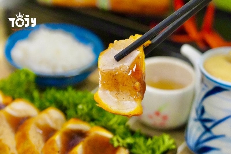 Bảo quản thịt heo quay chay đúng cách giúp giữ lâu dài kết cấu ba lớp độc đáo