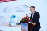 Liệu pháp Ánh sáng Đỏ (RLRL) trong Kiểm soát Cận thị: Cập nhật Mới từ Giáo sư Mingguang He tại Hội nghị VOS 2025