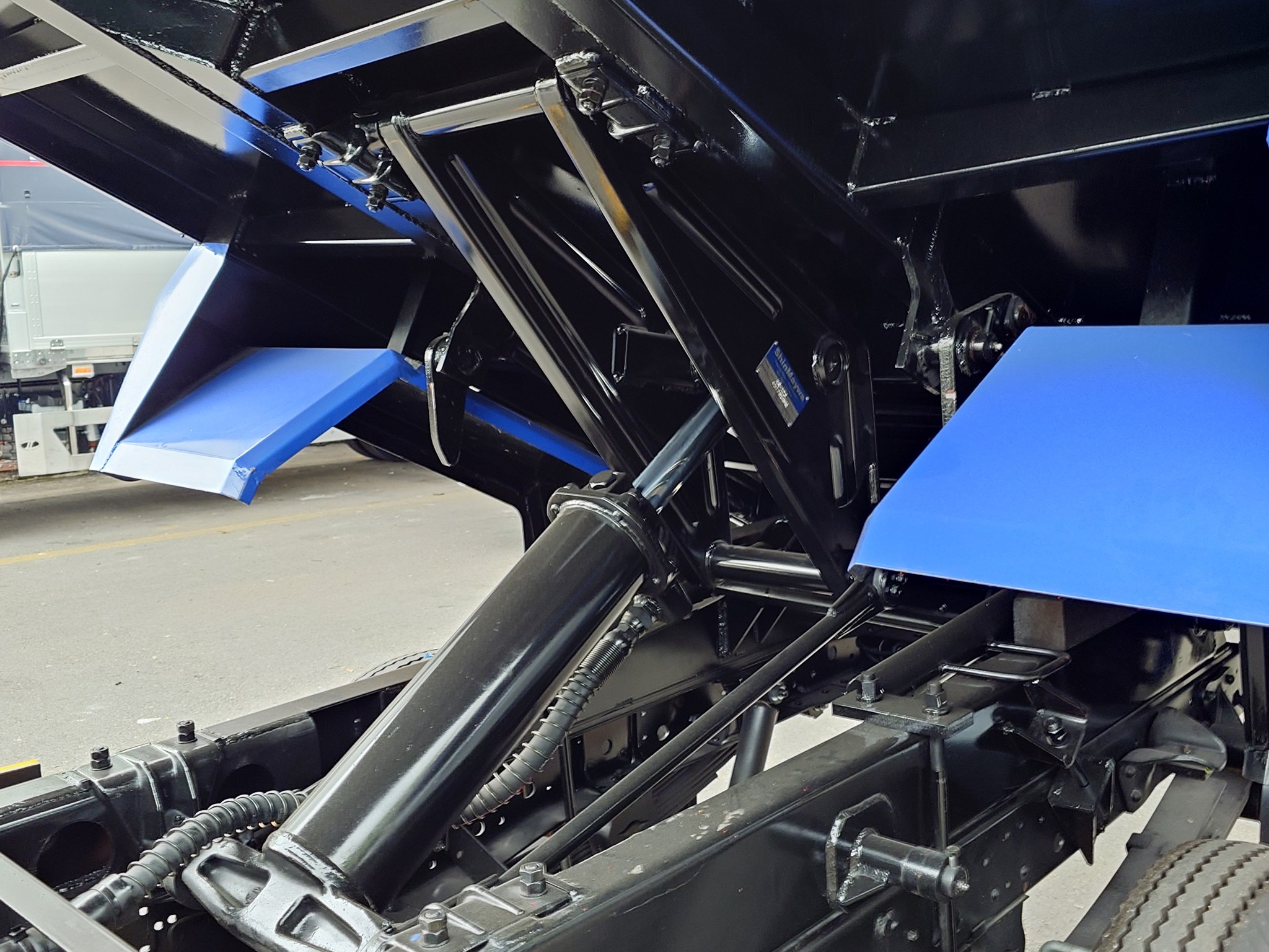 Động cơ xe Isuzu