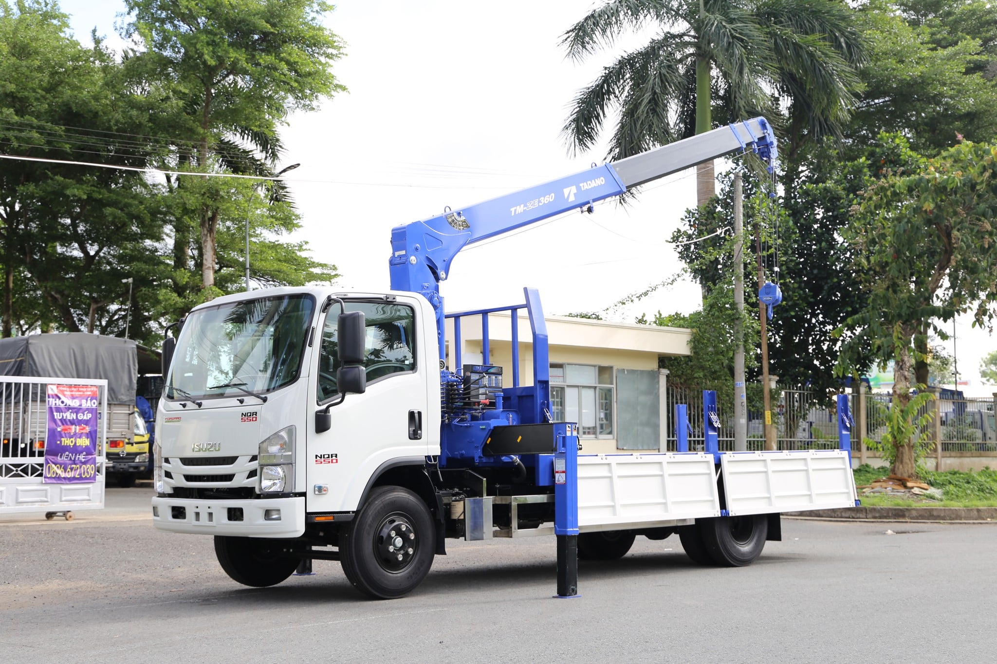 xe tải cẩu Tadano