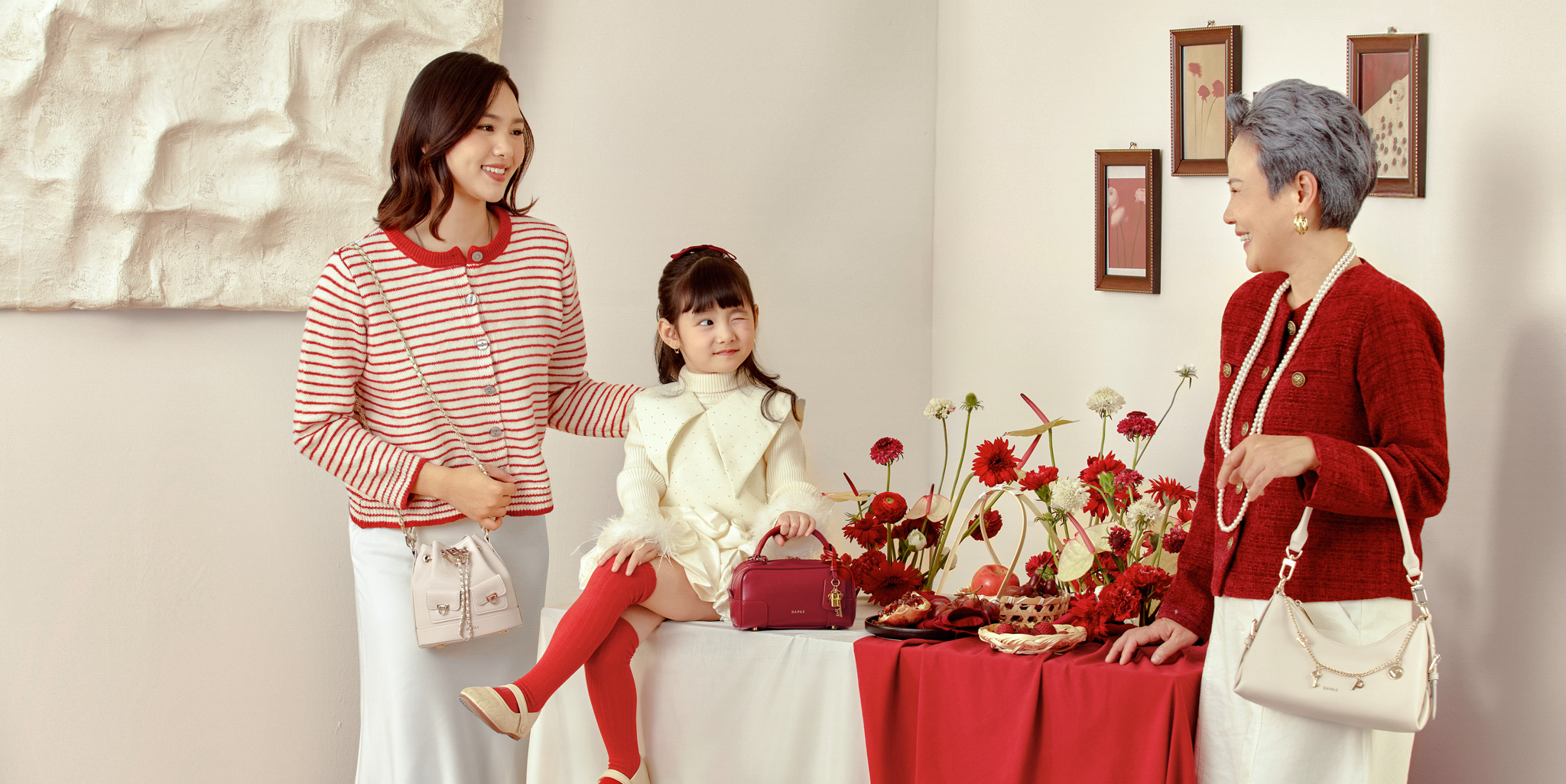 HAPPINESS COLLECTION