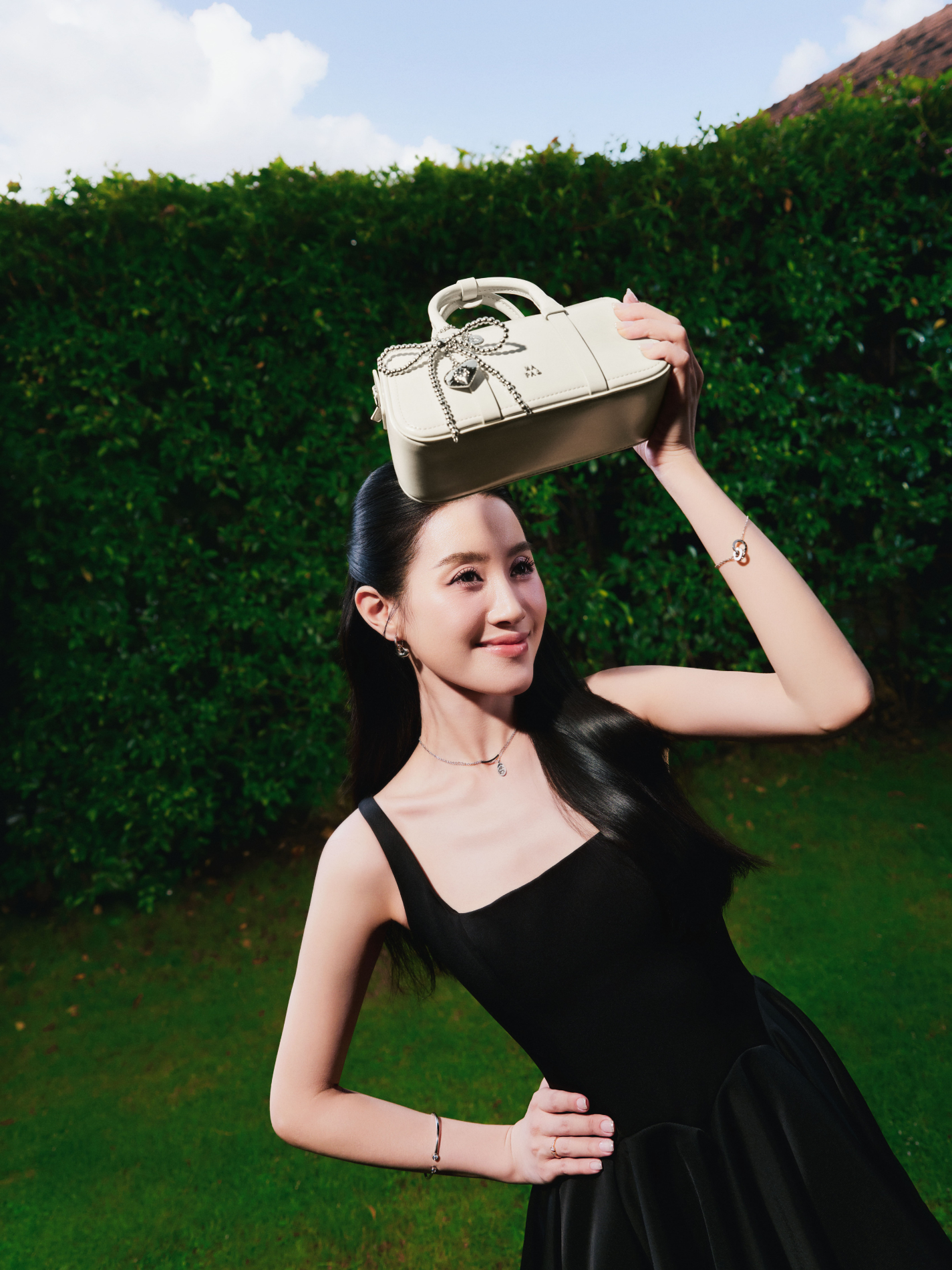 Sản phẩm c&ugrave;ng bộ sưu tập