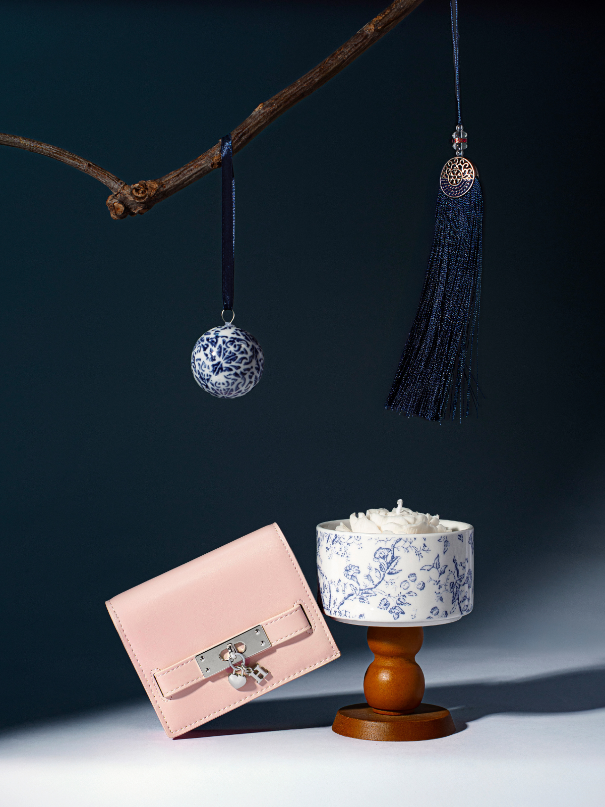 Sản phẩm c&ugrave;ng bộ sưu tập