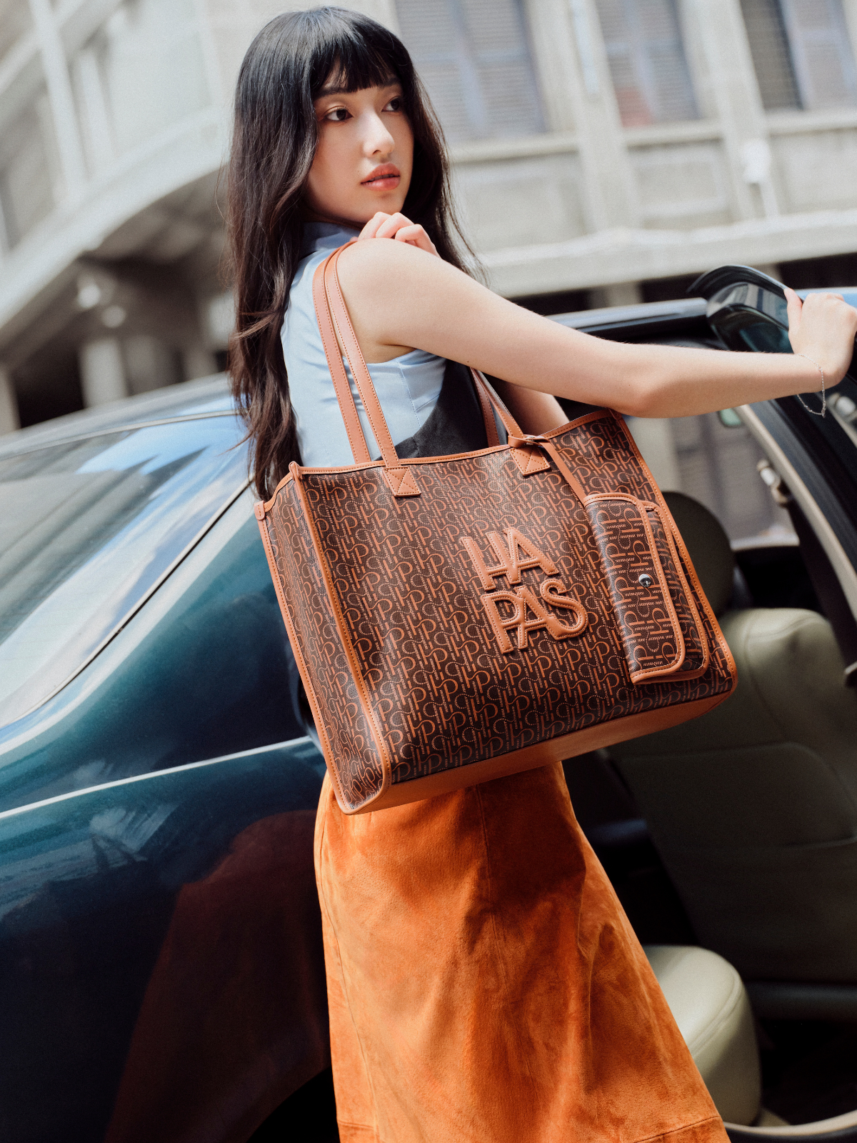 Sản phẩm c&ugrave;ng bộ sưu tập